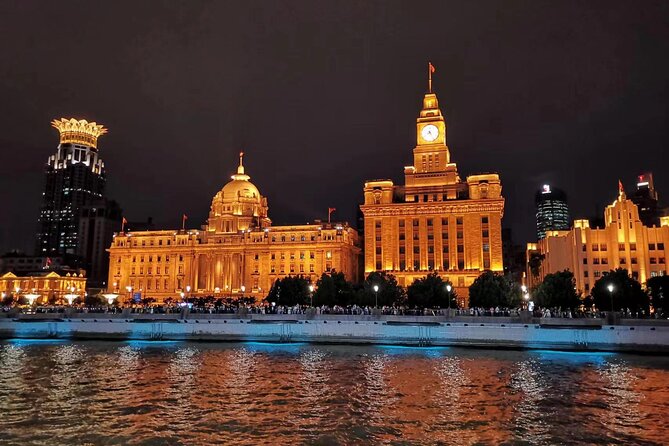 Private Shanghai Night River Cruise and Hot Pot Dining Experience - Who should book this experience?