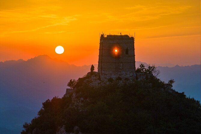 Private Sunset&Night Tour: Simatai Great Wall & Gubei Water Town - Why this nine-hour outing works from Beijing