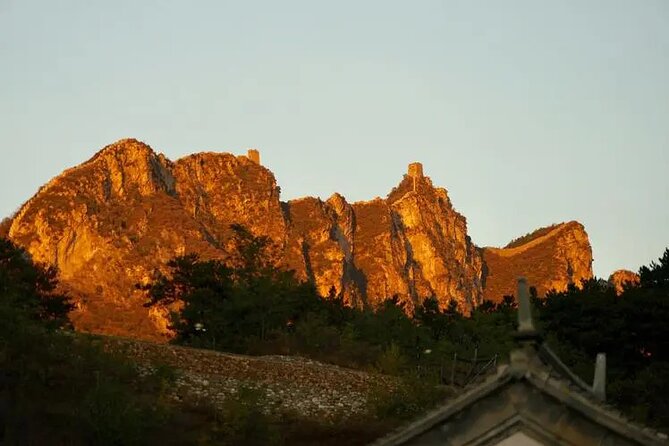 Private Sunset&Night Tour: Simatai Great Wall & Gubei Water Town - The guide question deserves careful attention