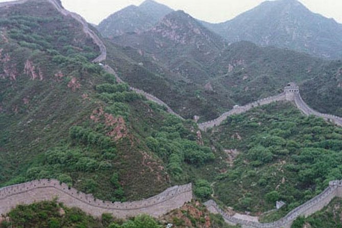 Private Tour: Half-Day Tour to Great Wall at Juyongguan - Seeing the wall before climbing it