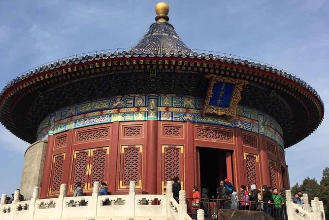 Private Tour: Temple of Heaven with Roast Duck and Acrobatic show - Peking duck is more than a final meal