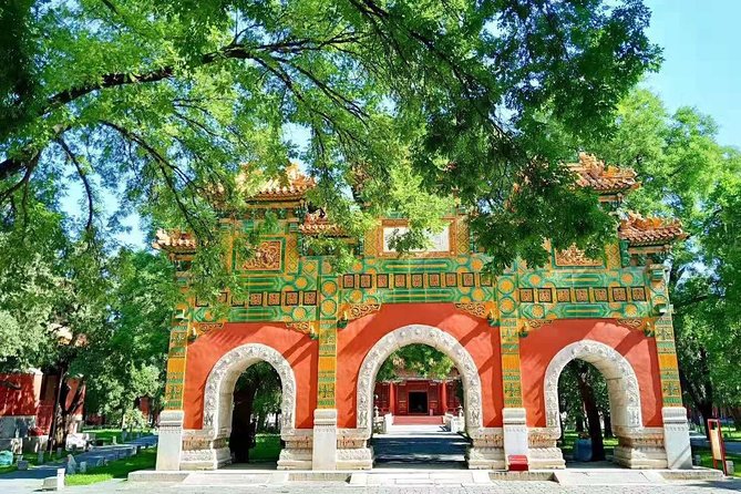 Private Tour: Temple of Heaven with Roast Duck and Acrobatic show - Shopping stops need a clear answer