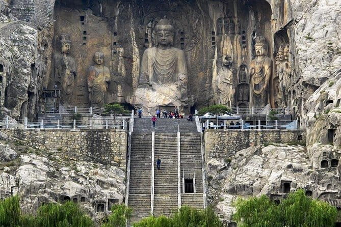 Private tour to Longmen Grottoes and Shaolin from Xi'an by train - Key points to know before booking