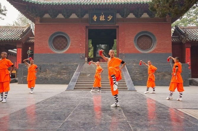 Private tour to Longmen Grottoes and Shaolin from Xi'an by train - Why this day trip works from Xian
