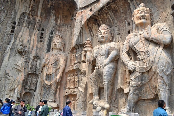 Private tour to Longmen Grottoes and Shaolin from Xi'an by train - The early departure from Xian