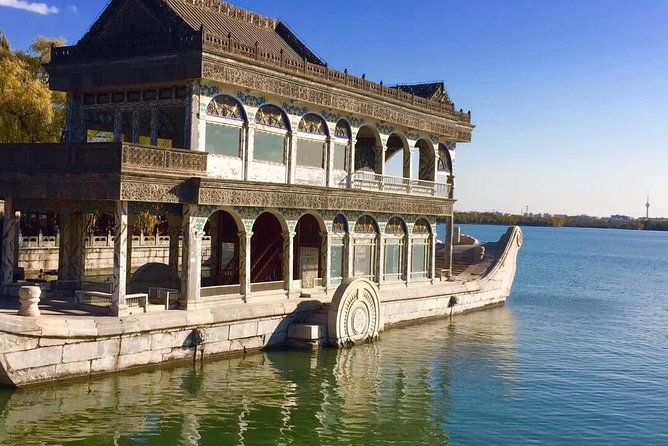 Private Tour to Mutianyu Great Wall and Summer Palace - Airport and layover use