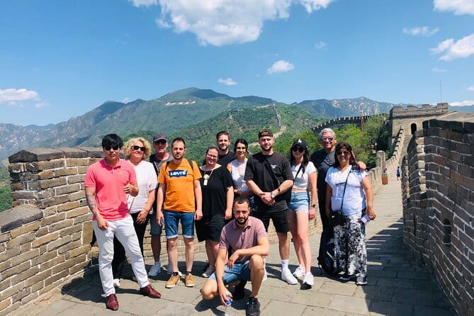 Private Tour to Mutianyu or Jinshanling Great Wall with Options - The guides and service style