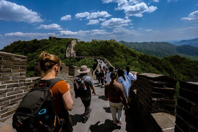 Private Tour to Mutianyu or Jinshanling Great Wall with Options - What the private car changes