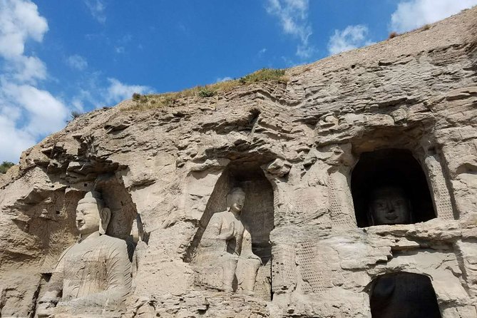 Private Tour to Yungang Grottoes, Hanging Temple and Wooden Pagoda from Datong - Climbing toward Hengshan Hanging Temple