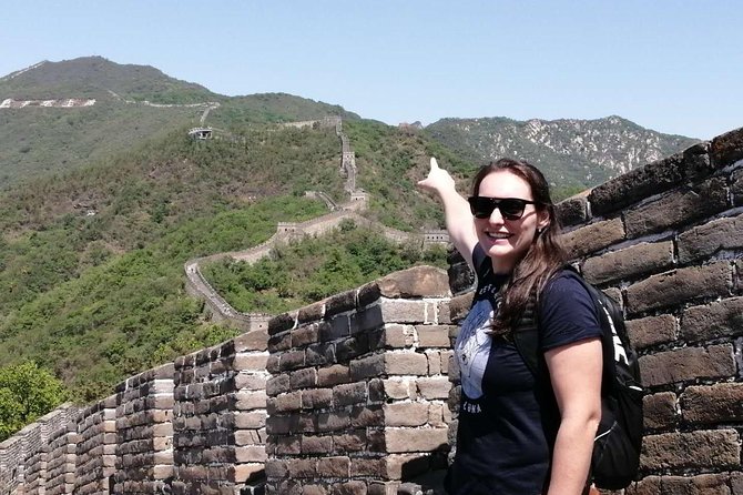 Private Transfer: Badaling Great Wall & Ming Tombs with VIP Pass - Transfer only or private guide?