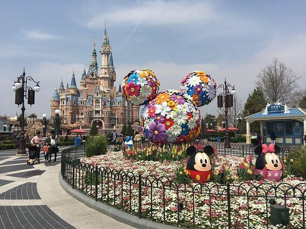 Private Transfer between Shanghai Disneyland and City Hotel - What This Shanghai Disneyland Transfer Actually Does