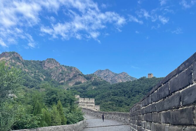 Private Transport to Beijing Suburban Scenic Spots - The ride to a suburban scenic area