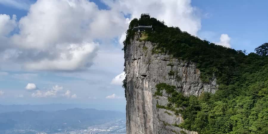 Private VIP Zhangjiajie Tianmen Mountain Day Tour - Why Tianmen Mountain makes such a strong day trip