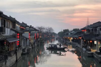 Private Wuzhen Water Town Day Tour from Hangzhou