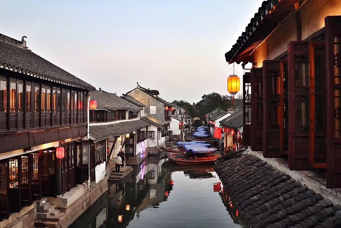 Private Wuzhen Water Town Day Tour from Hangzhou - Shopping in the Wuzhen bazaar