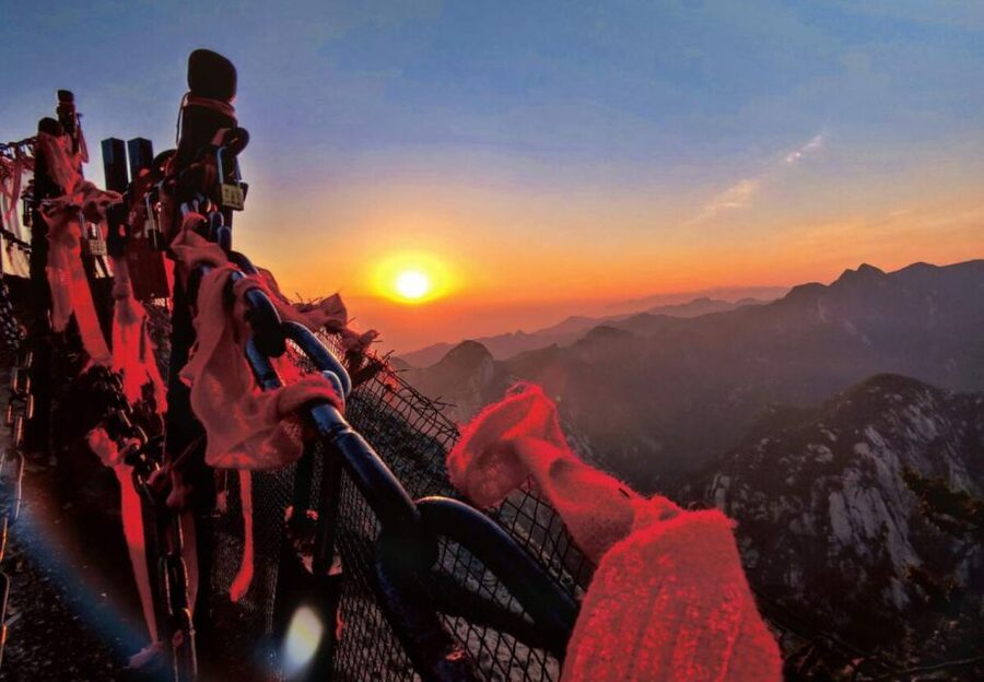 Private Xian Mt. Huashan Adventure Tour: Explore in Your Own - Is $180 per person good value?