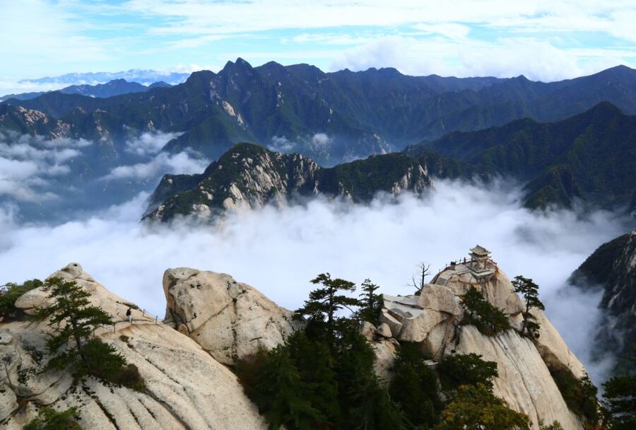 Private Xian Mt. Huashan Adventure Tour: Explore in Your Own - Four hours among the peaks