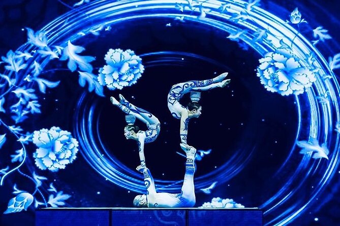 Red Theatre Beijing Acrobatics Show Ticket - The 60-minute format fits Beijing well