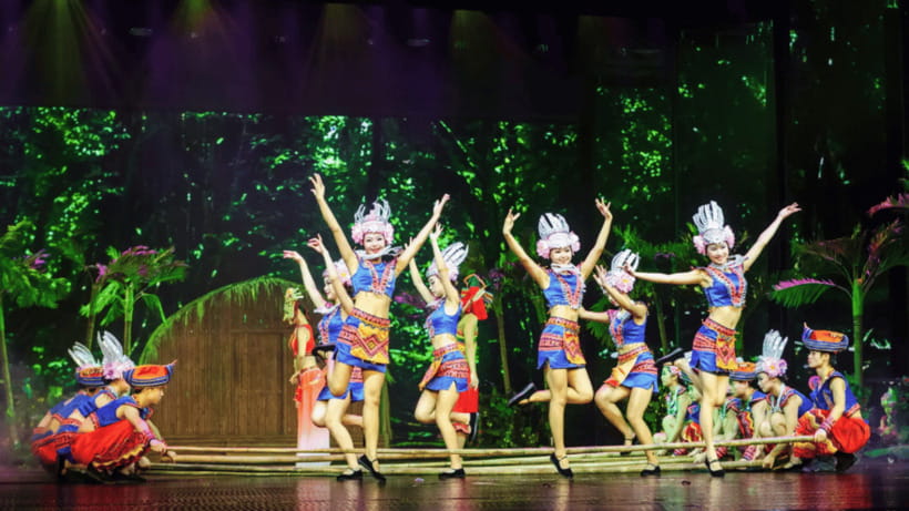 Sanya: The Legend of Romance Scenic Area Show Tickets - The scenic-area setting and the extra vouchers