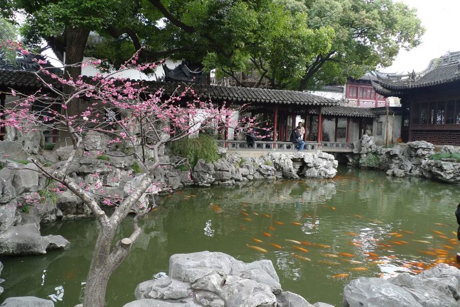 Shanghai: 3-Hour Old Shanghai City Tour - Yuyuan Garden: A Calm Start in the Old City