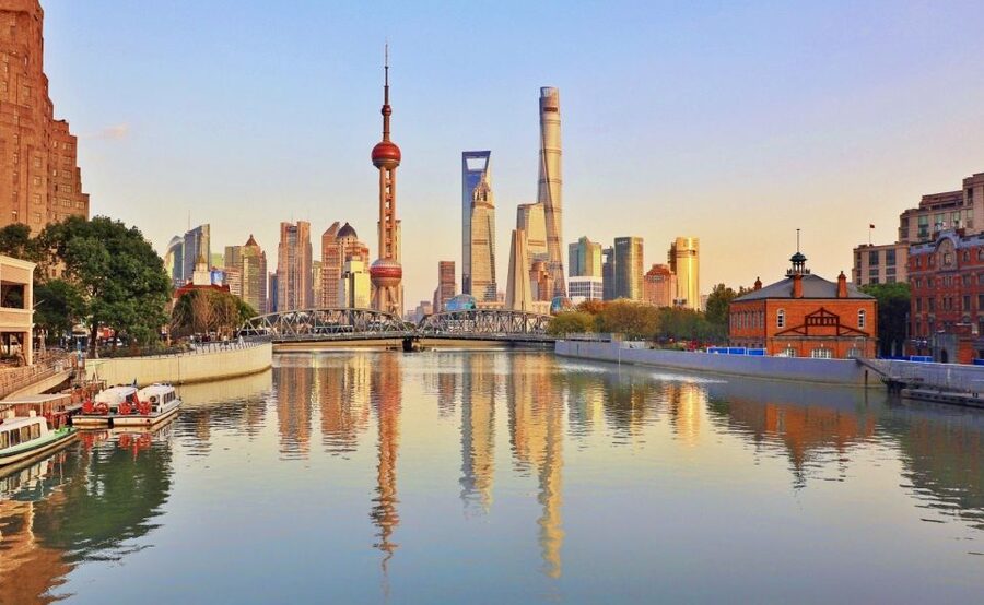 Shanghai: 4-Hour Guided City Highlights Tour - Why this private tour works in a huge city