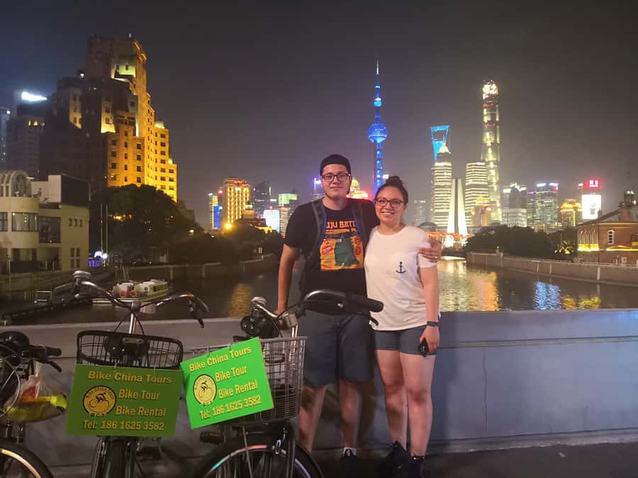 Shanghai: 4-Hour Nightlife Adventure & Tasting Bike Tour - Meeting in Hongkou and getting set up