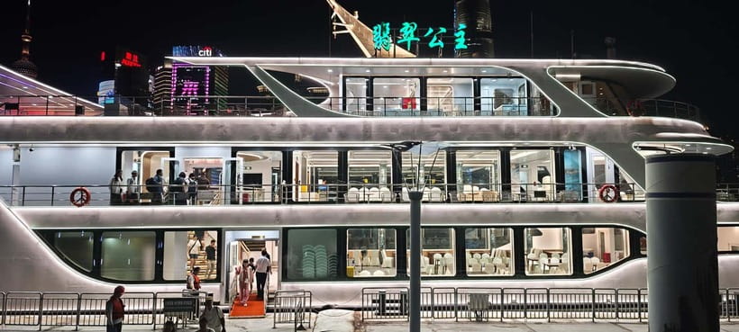 Shanghai: After Dark Dinner and Huangpu River Night Cruise - Why this Shanghai night tour works