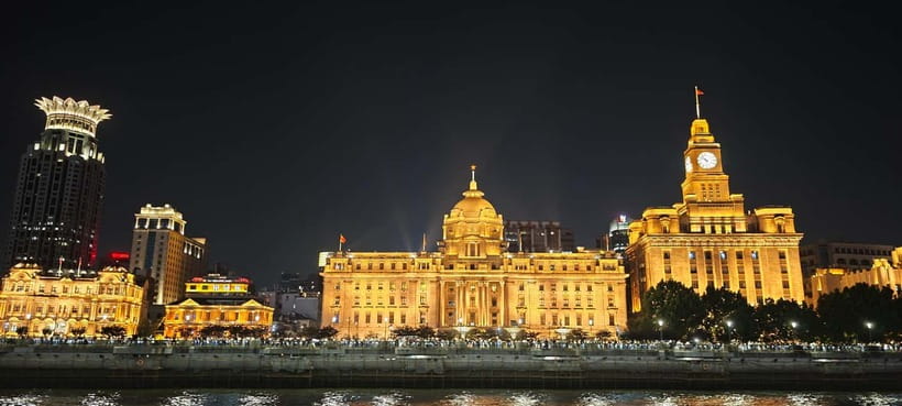 Shanghai: After Dark Dinner and Huangpu River Night Cruise - How much value do you get for $126?