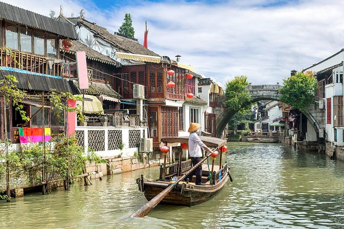 Shanghai Day Tour to Zhujiajiao Water Town, Yu Garden, Bazaar, Bund - Zhujiajiao after an hour on the road