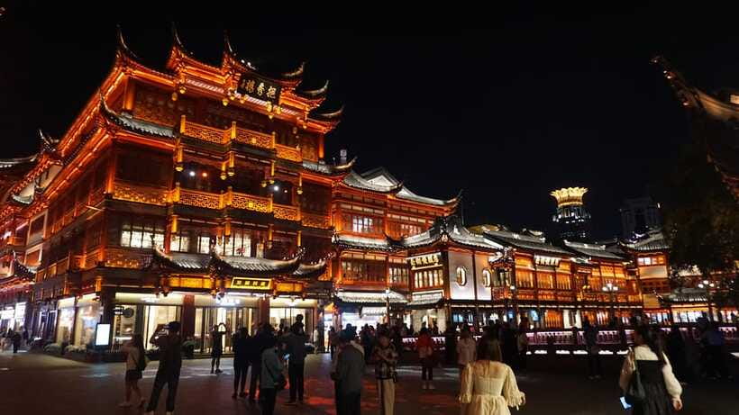 Shanghai Evening Tour: VIP Huangpu River Cruise&City lights - What Patrick adds to the experience