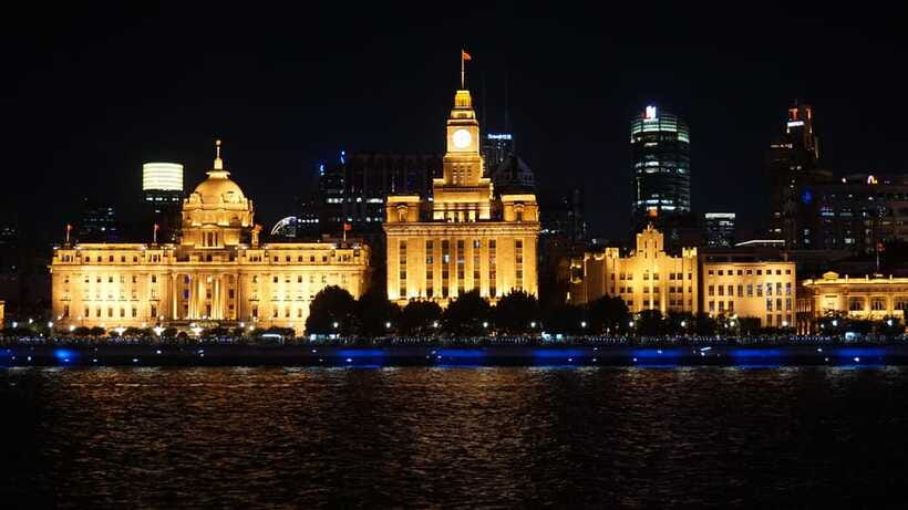 Shanghai Evening Tour: VIP Huangpu River Cruise&City lights - Is $171 per person a fair price?