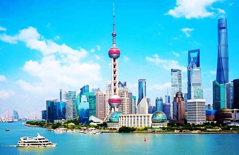 Shanghai: Jewish Ghetto and Shanghai Bund Private Tour - The pace, heat, and practical details