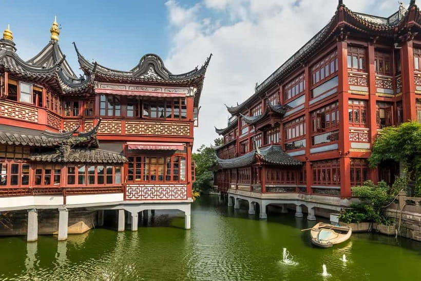 Shanghai: Jing'an Temple, Yu Garden, and Bazaar Private Tour - Why the temple and garden make a good pair