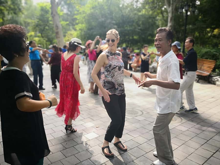 Shanghai Must-See and Foodie Test Bike Tour( Day & Night) - Who will get the most from this $68 tour