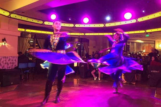 Shanghai Night River Cruise Tour with Xinjiang Style Dining Experience - The guides are a major part of the value