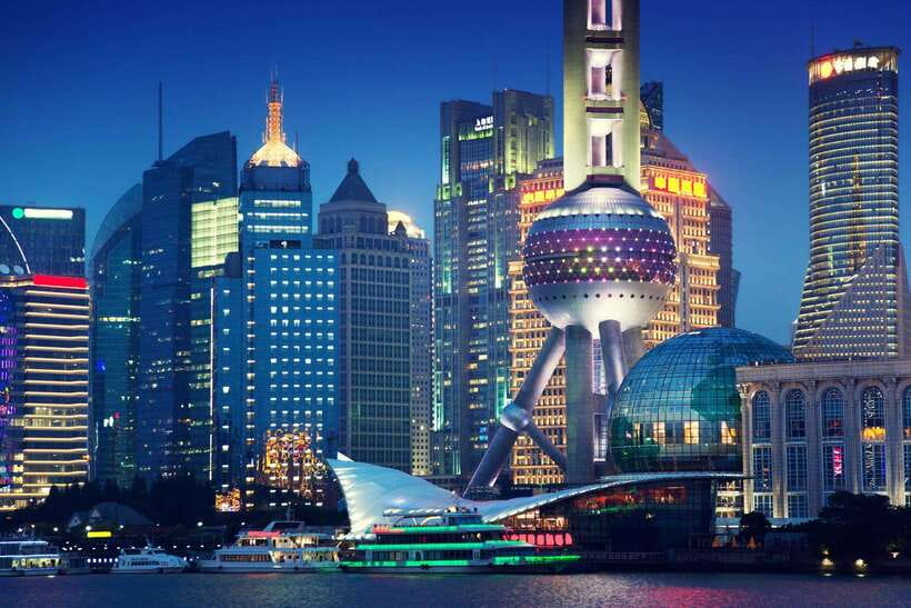 Shanghai Night River Cruise VIP Seat with Authentic Dinner - Should you book the Shanghai night cruise?