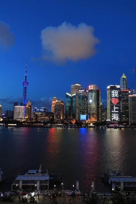 Shanghai: Private and Personalized Guided Tour - Starting at Yu Garden and Shanghai Old Street
