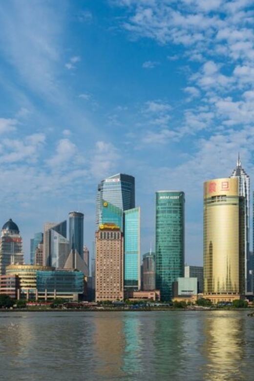 Shanghai: Private custom tour with a local guide - Choosing between two and eight hours