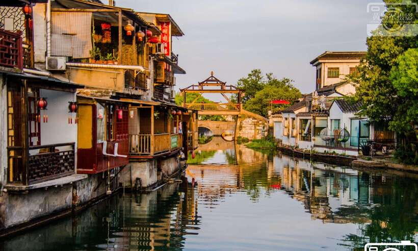 Shanghai: Private Shanghai & Zhujiajiao Tour with Lunch - Why the private format matters