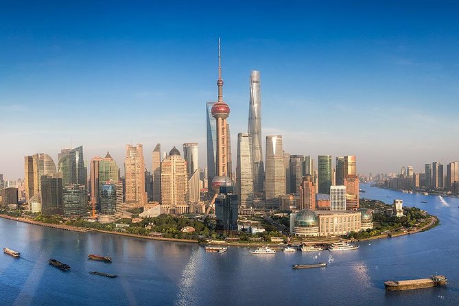 Shanghai Tower Admission Ticket - Entering the tower with the correct QR code