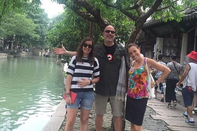 Shanghai Yu Garden, The Bund & Zhujiajao Water Town Bus Tour - Why This Tour Works for a First Day in Shanghai