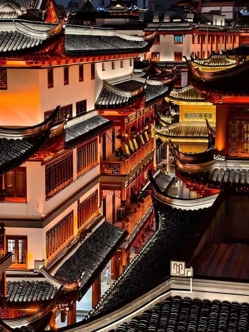 Shanghai: Yu Garden with Entry Tickets(optional) - Grand Rockery and Jade Rock give the garden its scale