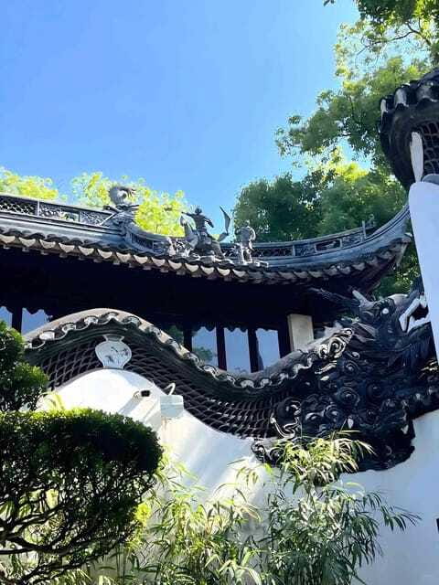 Shanghai: Yu Garden with Entry Tickets(optional) - Who will enjoy Yu Garden most?