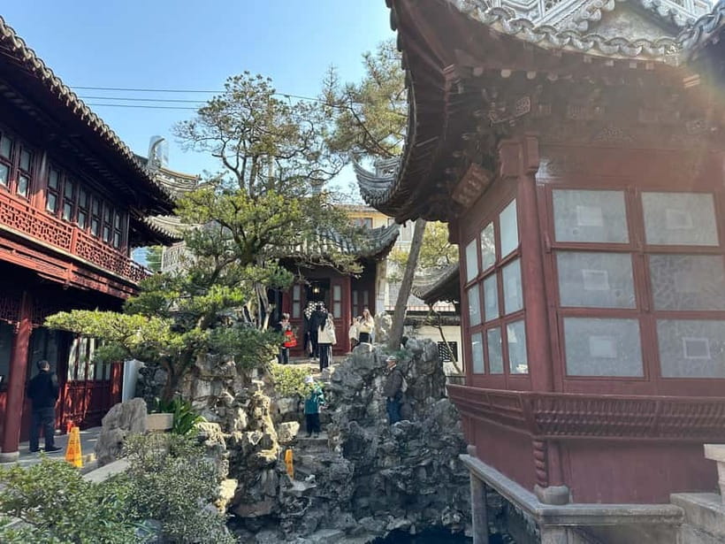 Shanghai: Yu/Yuyuan Garden Entry Ticket--E ticket - Entering Yuyuan Garden in Shanghai’s Old City