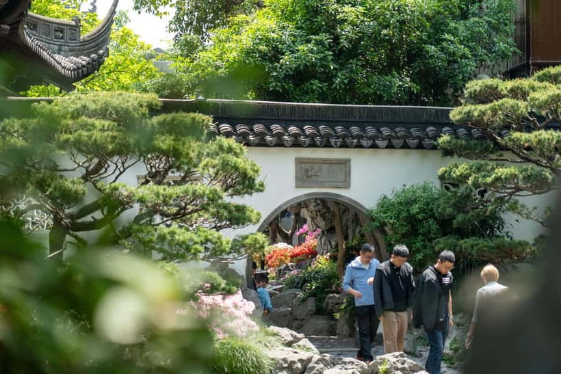 Shanghai: Yuyuan, City God Temple Old City Tour-Tip Based - City God Temple: Taoism, folk religion, and local wishes