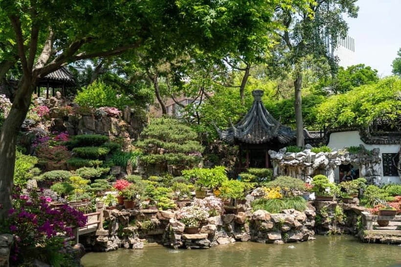 Shanghai: Yuyuan, City God Temple Old City Tour-Tip Based - Ancient City Park: a quiet finish