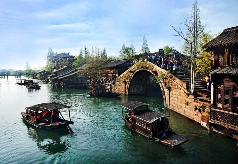 Shanghai: Zhujiajiao Private Tour w/ Boat Ride & Garden - The canal boat ride