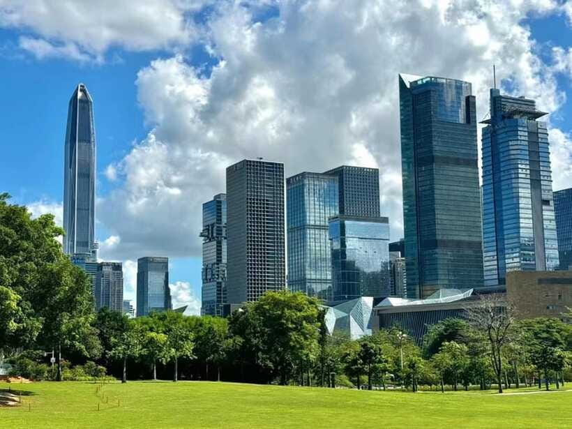 Shenzhen:8h City Walk & Future Experience Highlights Trip - Ping An, Shun Hing Square, and the tower question