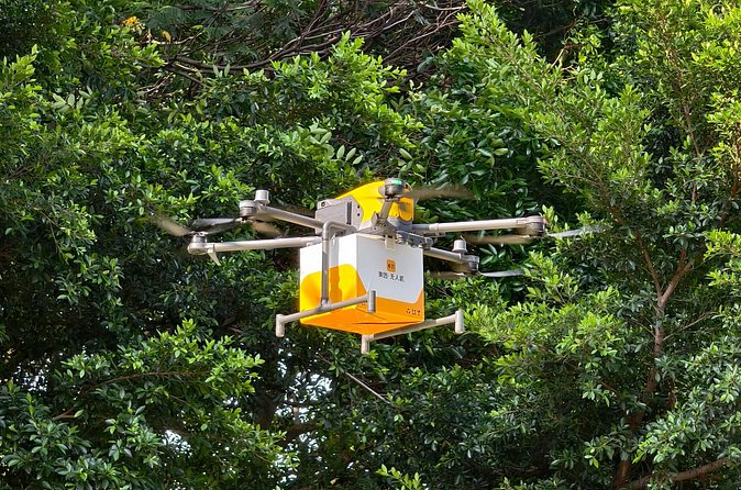 Shenzhen Tech Tour: Robotaxi, Drone Delivery & Innovation Demos - Who will enjoy this most?