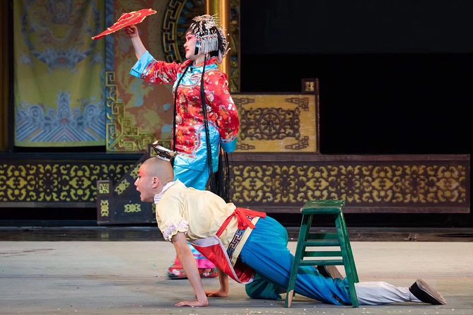Sichuan Opera Show with Hotel Pickup - What the Show Feels Like for a First-Time Audience